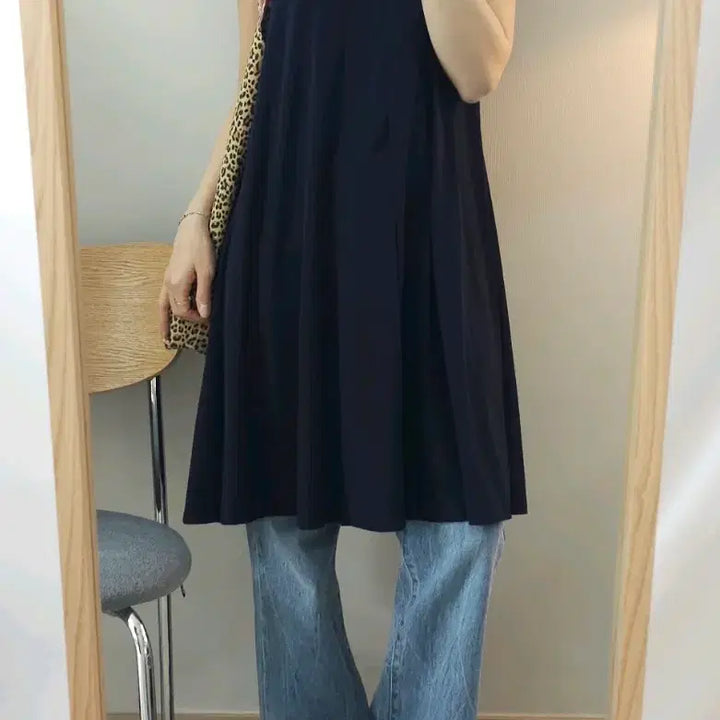 [BUNJANG] Uniqlo A-Line Midi Dress / (S)유니클로 여성 민소매 A라인 미디 원피스 네이비 K5W2855