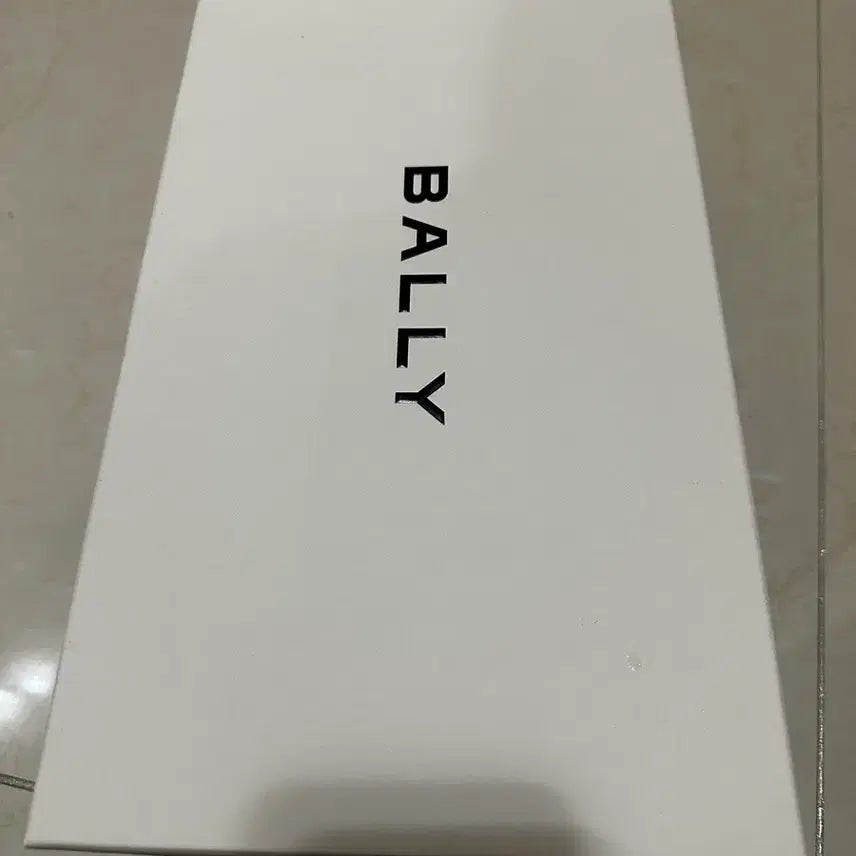 [BUNJANG] Bally Sneakers US 10D / EU 9E / *새상품 발리 BALLY US10D / EU9E 스니커즈 미사용명품운동화