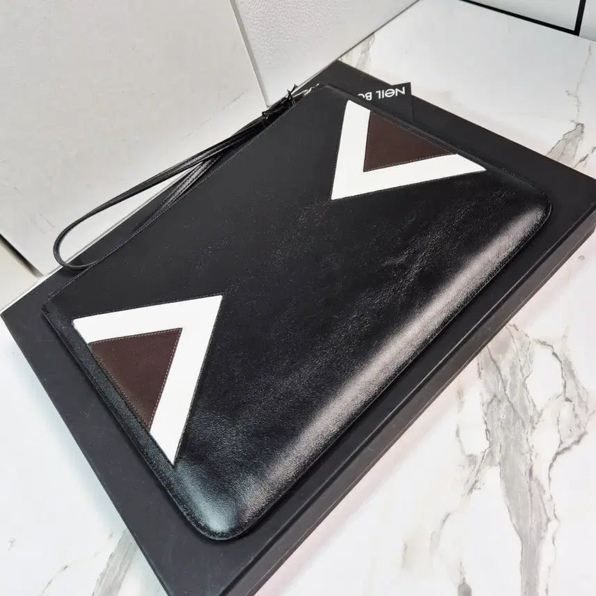 [BUNJANG] Neil Barrett Leather Clutch Bag / (정품) 닐바렛 가죽 클러치백 / 새상품