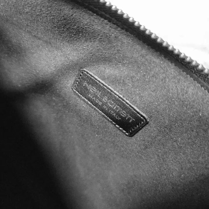 [BUNJANG] Neil Barrett Leather Clutch Bag / (정품) 닐바렛 가죽 클러치백 / 새상품