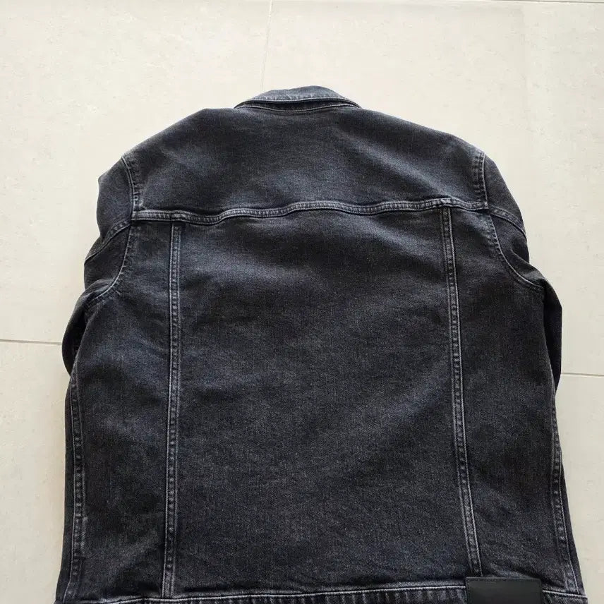 [BUNJANG] Theory Black Denim Trucker Jacket / [M] 띠어리 흑청 데님자켓 데님트러커