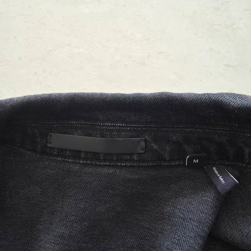 [BUNJANG] Theory Black Denim Trucker Jacket / [M] 띠어리 흑청 데님자켓 데님트러커