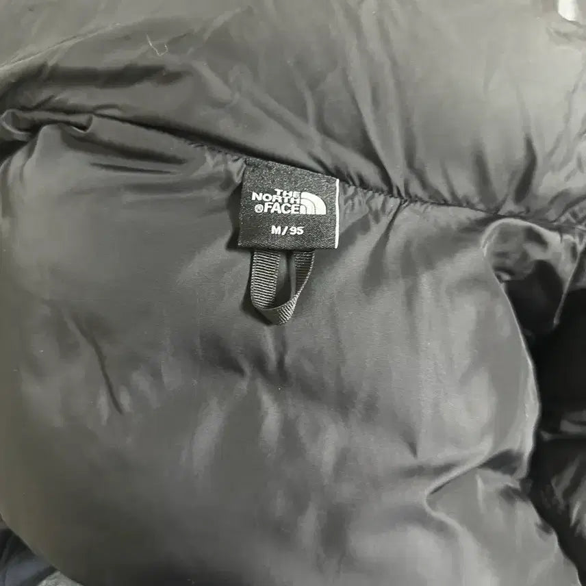 [BUNJANG] The North Face Black Padded Vest (M/95) / 노스페이스 블랙 조끼 패딩 M 95 (택포)