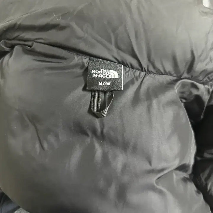 [BUNJANG] The North Face Black Padded Vest (M/95) / 노스페이스 블랙 조끼 패딩 M 95 (택포)