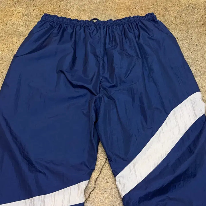[BUNJANG] Russell Athletic Vintage Training Pants / 90s Made in USA 빈티지 러셀 츄리닝 바람막이 트레이닝팬츠