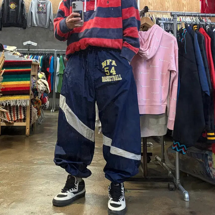 [BUNJANG] Russell Athletic Vintage Training Pants / 90s Made in USA 빈티지 러셀 츄리닝 바람막이 트레이닝팬츠