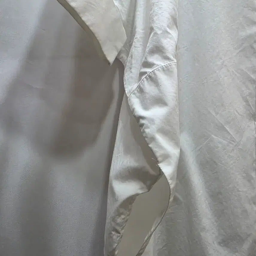 [BUNJANG] Brunello Cucinelli White Batwing Fit Shirt / (정품)브루넬로 쿠치넬리 가오리핏 화이트 셔츠