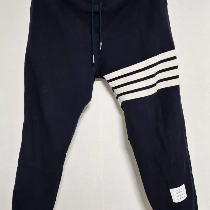 [BUNJANG] Thom Browne Stripe Jogger Pants Navy / (정품) 톰브라운 사선 스프라이트 조거 팬츠 네이비 바지 4