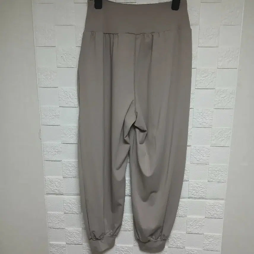 [BUNJANG] DURAN Beige Jogger Pants - M / 듀란 베이지 조거 팬츠ㅡM