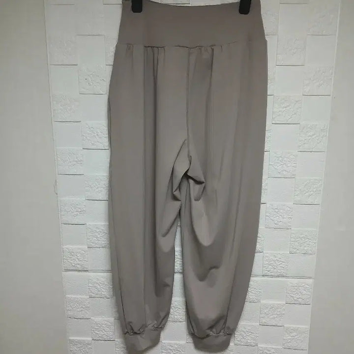[BUNJANG] DURAN Beige Jogger Pants - M / 듀란 베이지 조거 팬츠ㅡM