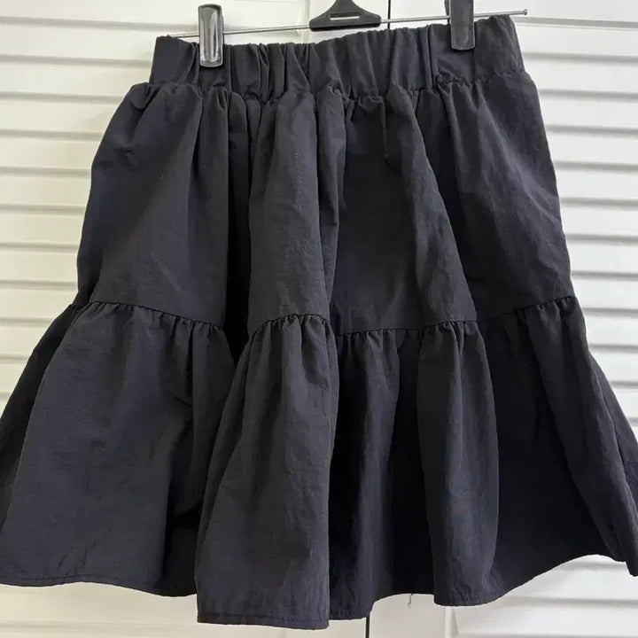 [BUNJANG] Black Vintage Nylon Mini Skirt / 검정 빈티지 나일론 미니 스커트/치마