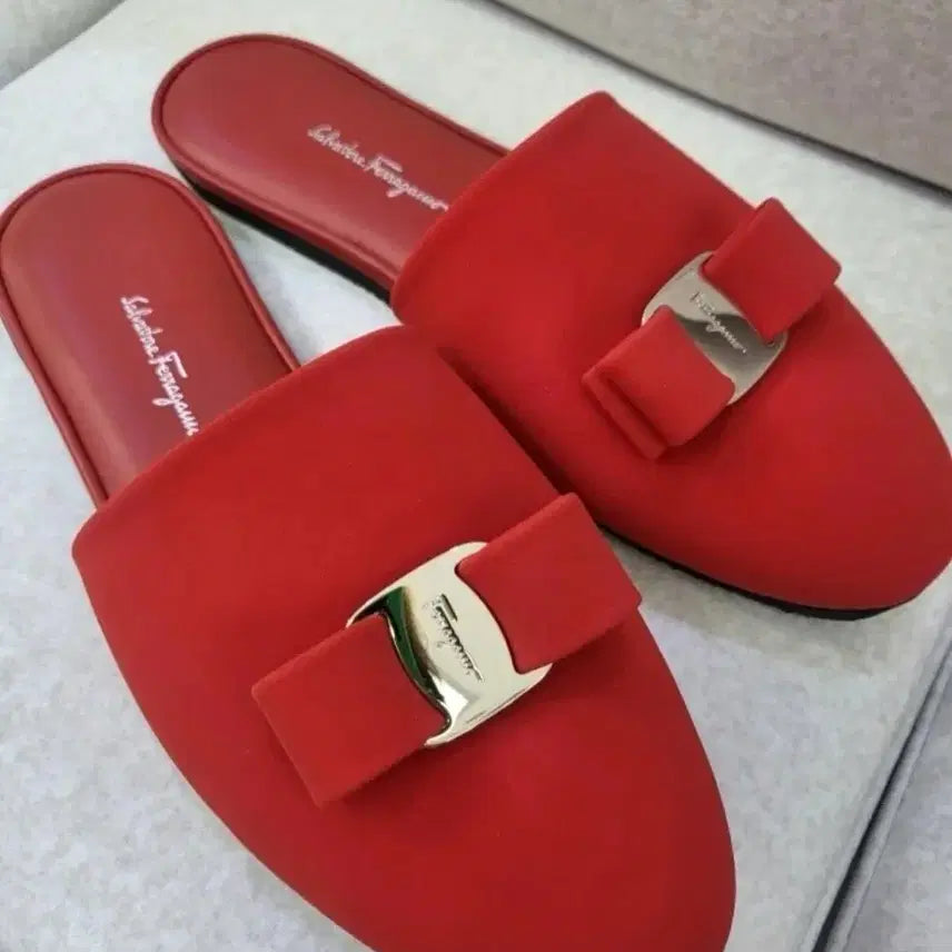[BUNJANG] Salvatore Ferragamo Ribbon Red Flats Size 240 / 페라가모 리본 레드 플랫슈즈 240