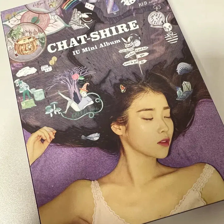 [BUNJANG] IU Chat-Shire Album / 아이유 챗셔 앨범