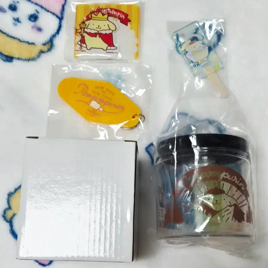 [BUNJANG] Sanrio Pompompurin August Surprise Box Bundle Set Acrylic Keyring Case / 산리오 폼폼푸린 8월 서프라이즈박스 키링 아크릴 케이스 일괄 양도합니다