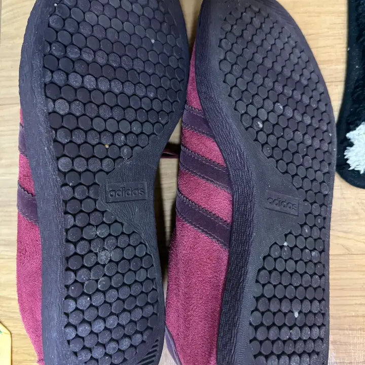 [BUNJANG] Adidas Tobacco Burgundy Sneakers / [255] 아디다스 토바코 버건디
