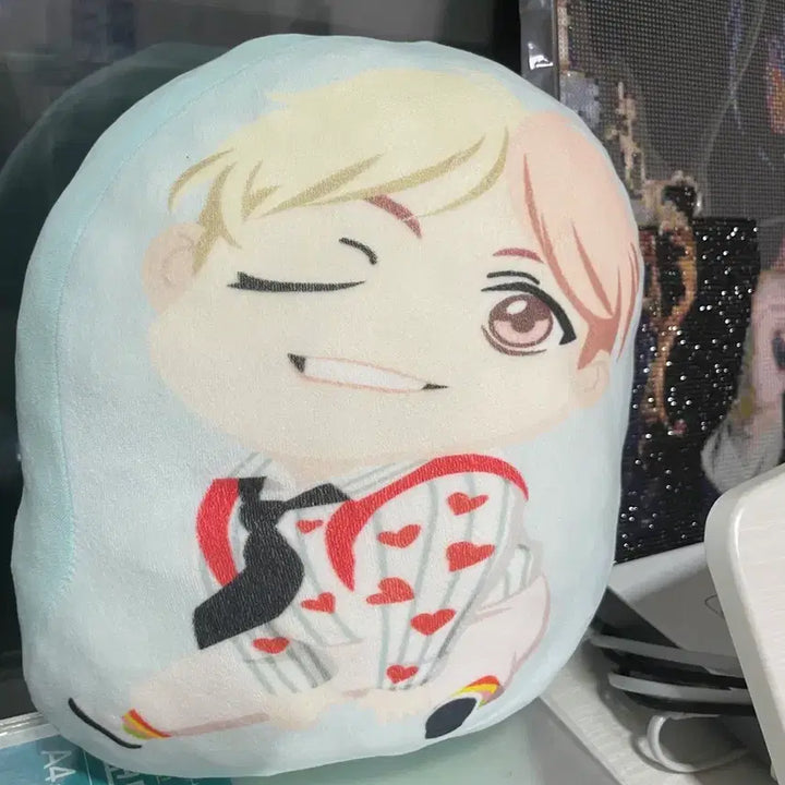 [BUNJANG] BTS TinyTAN V Cushion Doll / 방탄소년단 BTS 타이니탄 뷔 쿠션 인형 V
