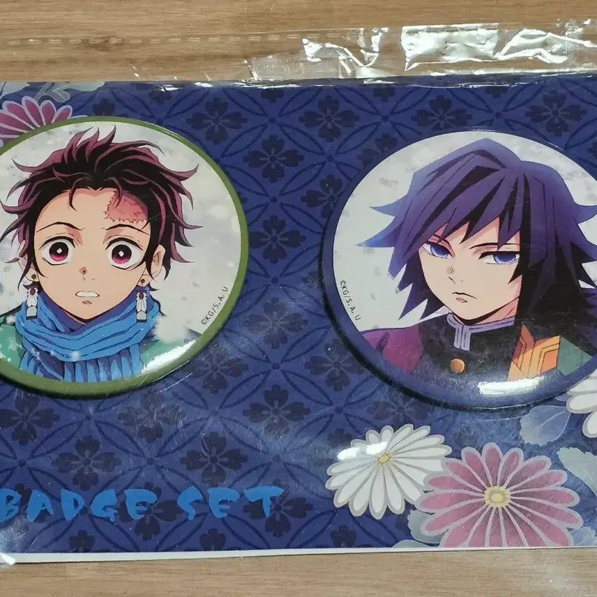 [BUNJANG] Demon Slayer Giyu &amp; Tanjiro Can Badge Set / 귀멸 기유 탄지로 모빅 캔뱃지 세트