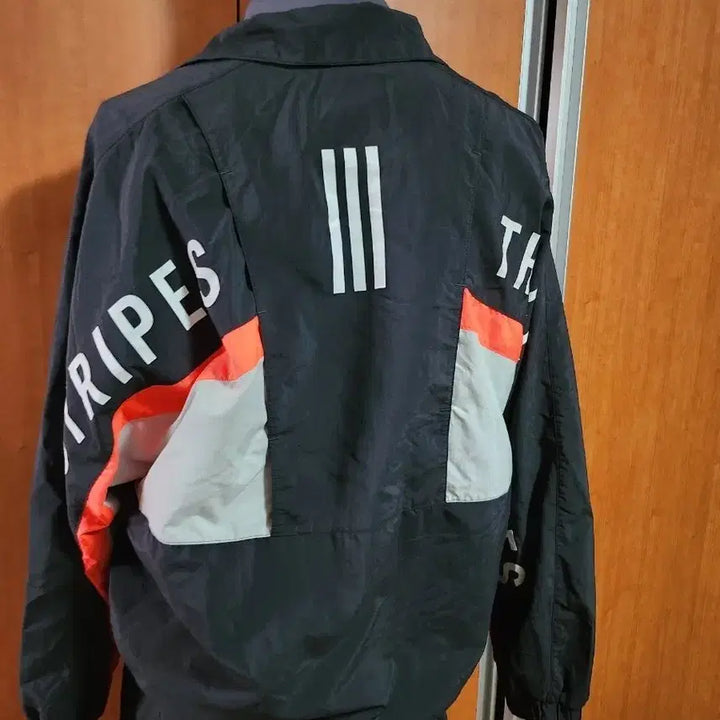 [BUNJANG] Adidas Color Block Windbreaker Jacket (M) / 아디다스삼선 빅로고 컬러블록 바람막이 자켓 (M)