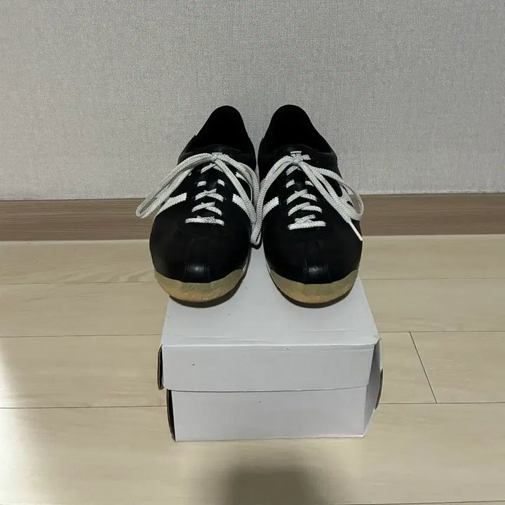 [SOLD OUT] MateS 마테스 스니커즈 MYRNA P.E 블랙 컬러 42사이즈