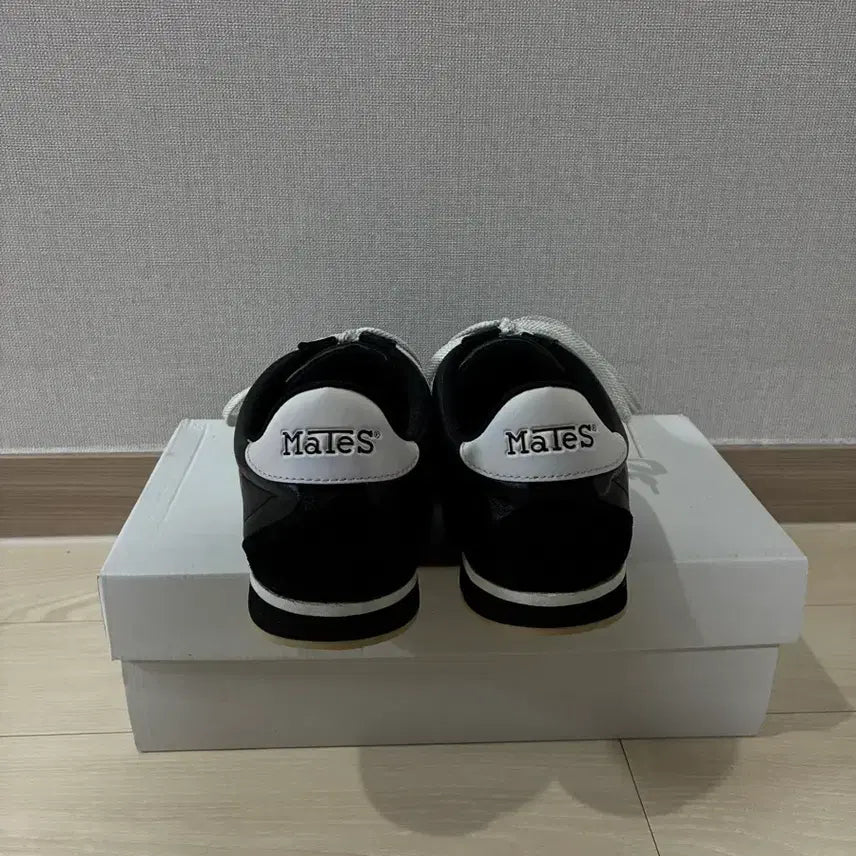 [SOLD OUT] MateS 마테스 스니커즈 MYRNA P.E 블랙 컬러 42사이즈