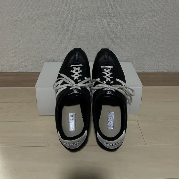 [SOLD OUT] MateS 마테스 스니커즈 MYRNA P.E 블랙 컬러 42사이즈