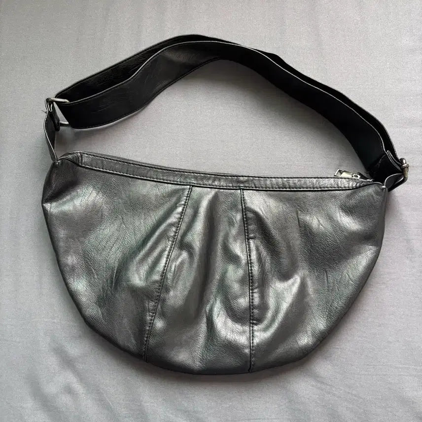 [BUNJANG] Black Leather Hobo Bag Shoulder Bag / 블랙 가죽 호보백 숄더백