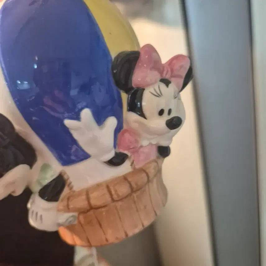 [BUNJANG] Disney Mickey Mouse &amp; Minnie Mouse Hot Air Balloon Ceramic Music Box / 미키미니풍경