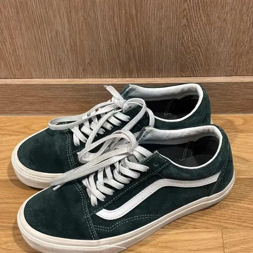 [BUNJANG] Vans Old Skool Pig Suede Jungle Green/Snow White Sneakers (245) / (245) 반스 올드스쿨