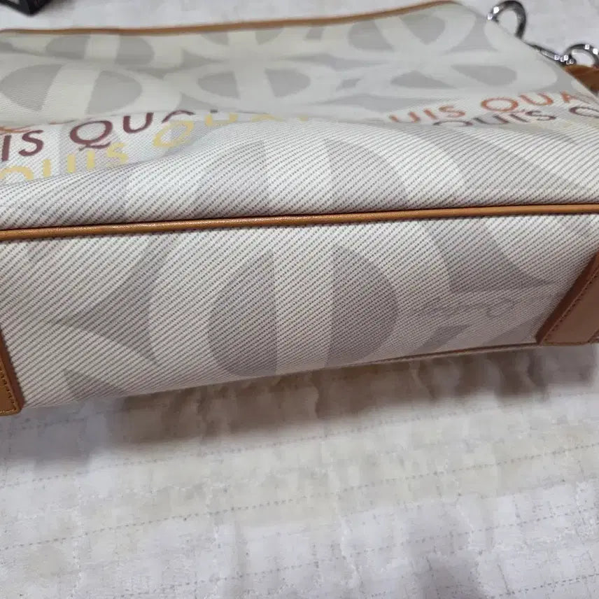 [BUNJANG] Louis Quatorze Pattern Shoulder Bag / 루이까또즈 숄더백 패턴 가방