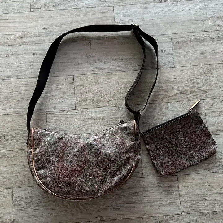 [BUNJANG] ETRO Paisley Pattern Crossbody Bag + Mini Pouch / 에트로 ETRO 페이즐리 패턴 크로스백 + 미니 파우치