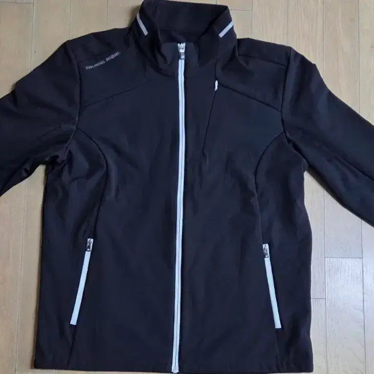 [BUNJANG] Jean-Michel Basquiat Softshell Fleece Lined Jacket / 장 미쉘 바스키아 소프트쉘 기모집업 100~105사이즈