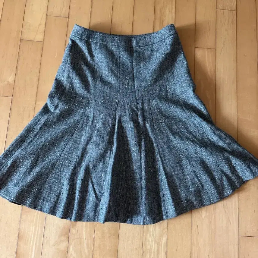 [BUNJANG] MC Pearl Midi Skirt / 앰씨 펄 미디스커트