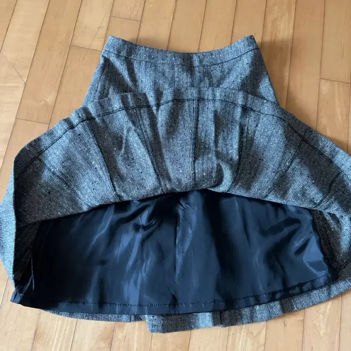 [BUNJANG] MC Pearl Midi Skirt / 앰씨 펄 미디스커트