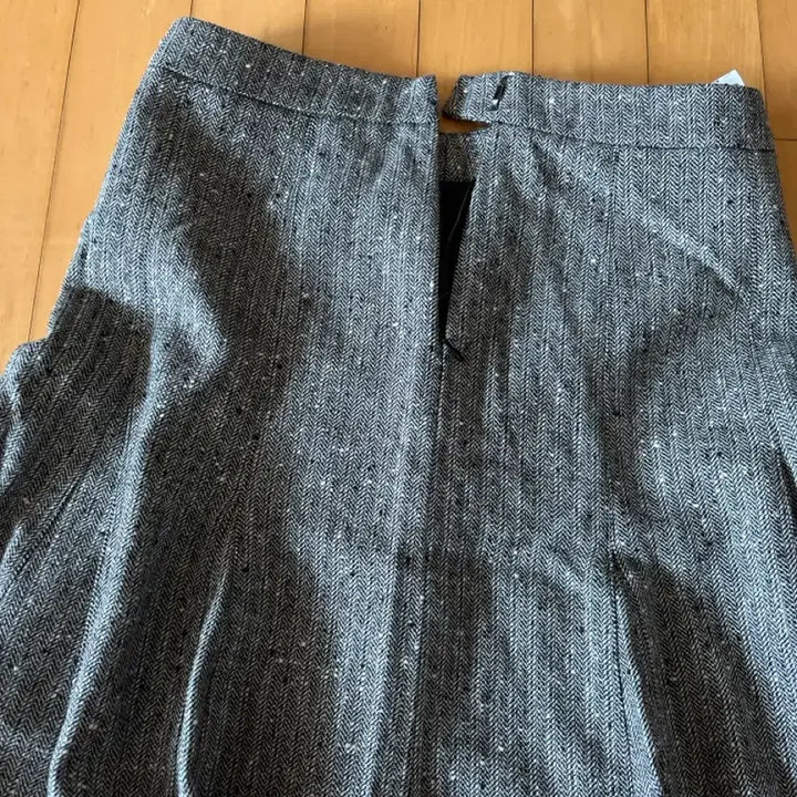 [BUNJANG] MC Pearl Midi Skirt / 앰씨 펄 미디스커트