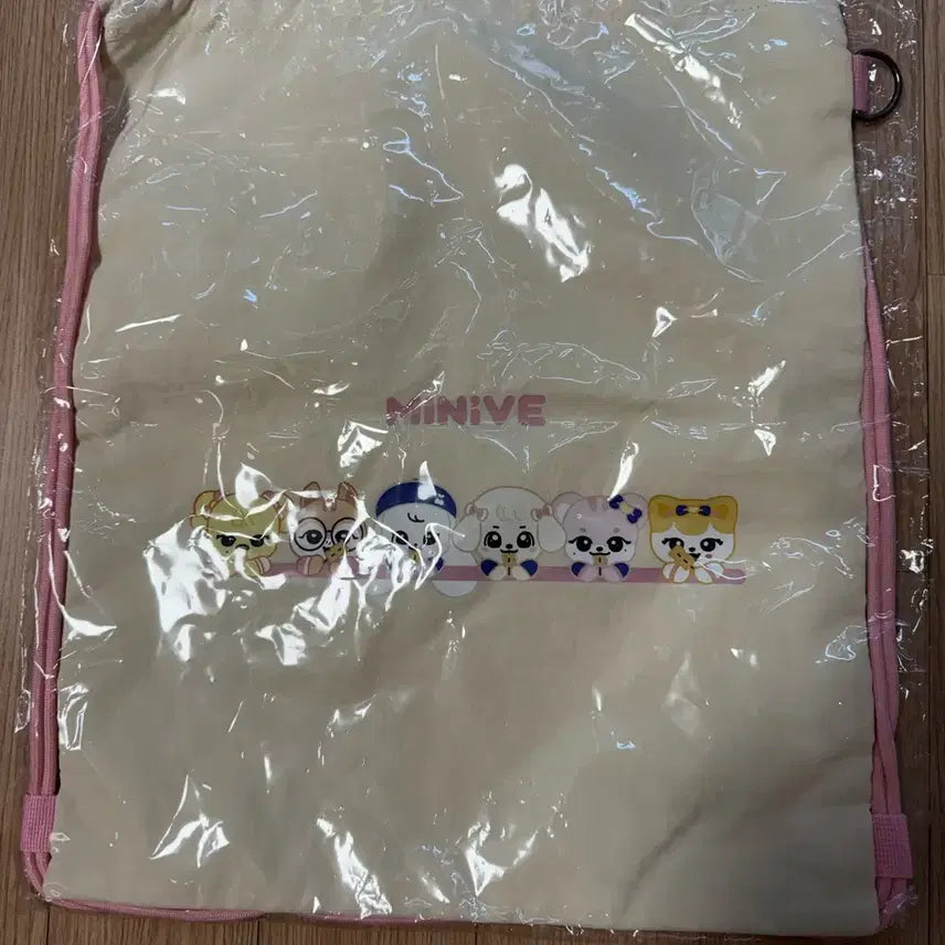 [SOLD OUT] MINIVE 미니브 아이브 부산한정 MD 스트링 백 미개봉 새상품