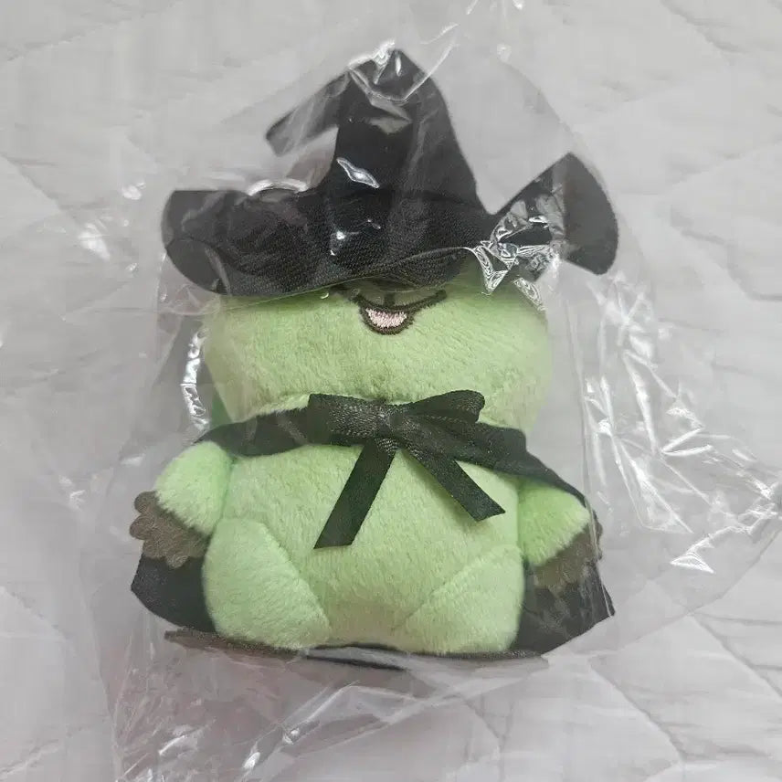 [BUNJANG] Wicked Quokka Flowerka Plush Keyring / 위키드 쿼카 꽃카 인형 키링