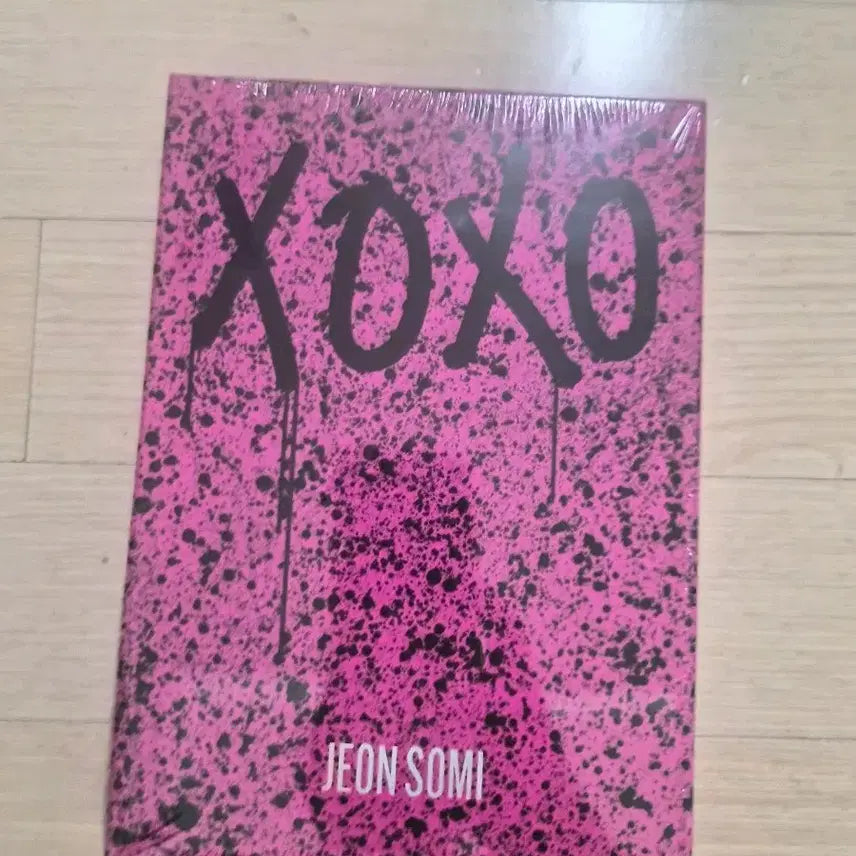 [BUNJANG] Jeon Somi XOXO Album Sealed / 전소미 XOXO 앨범 미개봉