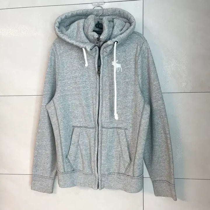 [BUNJANG] Abercrombie White Reindeer Hoodie Gray [L] / 아베크롬비 화이트 순록 후드집업 그레이 [L]
