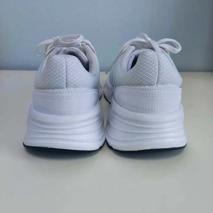 [BUNJANG] Adidas Galaxy 6 White Running Shoes / 우수/아디다스 갤럭시6 흰색 런닝화 운동화/255/260/구제24시/일