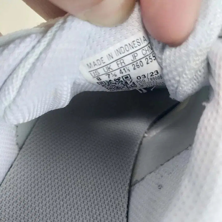 [BUNJANG] Adidas Galaxy 6 White Running Shoes / 우수/아디다스 갤럭시6 흰색 런닝화 운동화/255/260/구제24시/일