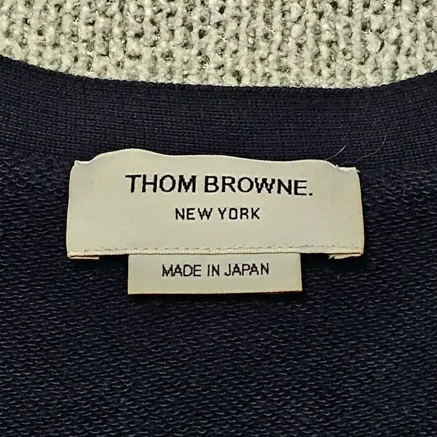[BUNJANG] Thom Browne Navy Cardigan with Diagonal Stripe Detail / [3 사이즈] 톰브라운 사선완장 네이비 가디건