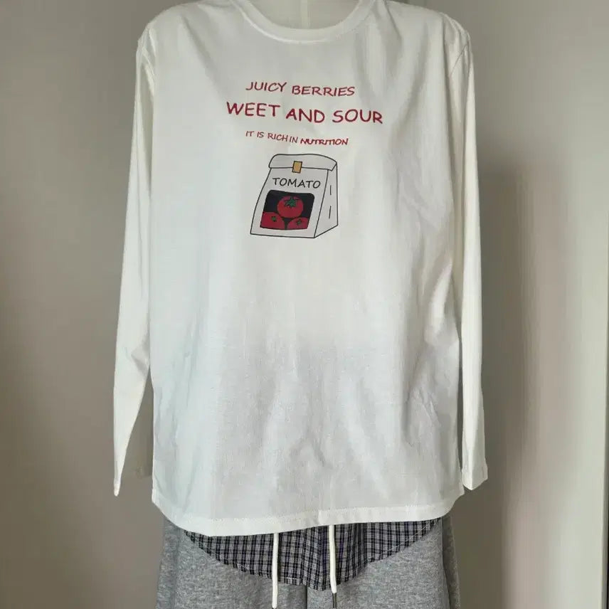 [BUNJANG] Imported Tomato Print Long Sleeve T-shirt / 수입 긴팔 티셔츠