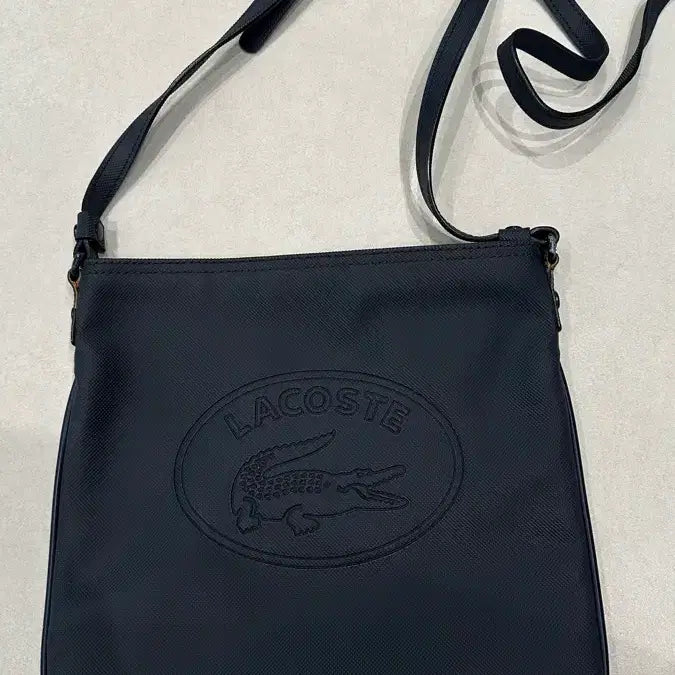 [BUNJANG] Lacoste Navy Crossbody Bag / 라코스테 네이비 크로스백