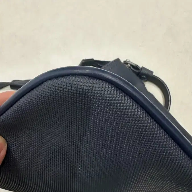 [BUNJANG] Lacoste Navy Crossbody Bag / 라코스테 네이비 크로스백