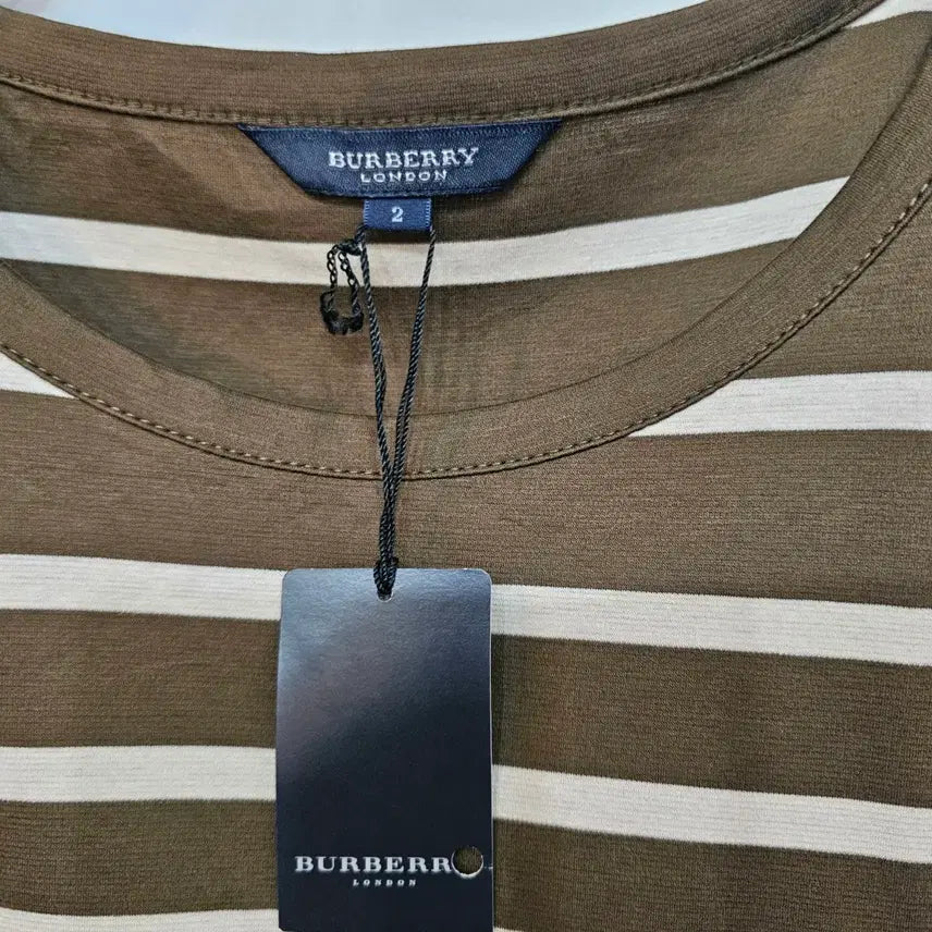 [BUNJANG] Burberry Striped T-shirt / 버버리 스트라이프 티셔츠