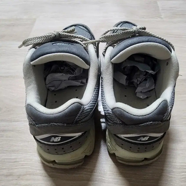 [BUNJANG] New Balance 2002R Gray Sneakers / 뉴발란스 2002R 그레이