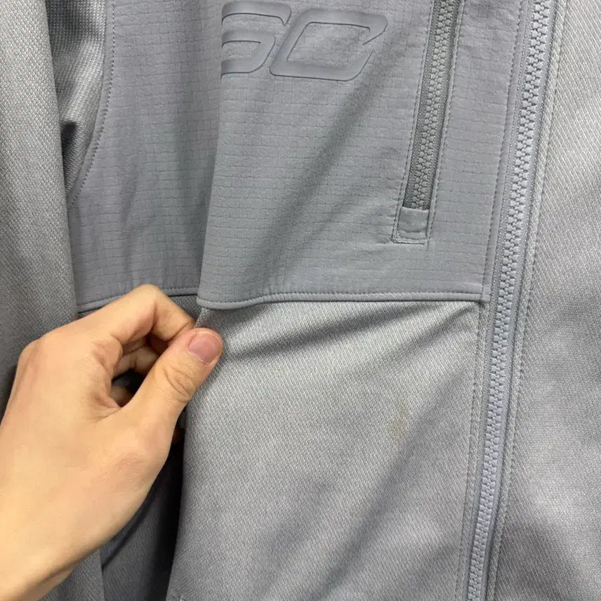 [BUNJANG] Under Armour Hooded Zip-up Jacket (XL) / (XL)언더아머 후드집업