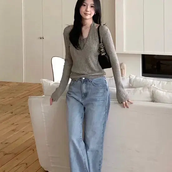 [BUNJANG] Frilly Spring V-neck Knit Top &amp; Denim Pants Set / 프릴리 봄 브이넥골지니트+데님팬츠 세트