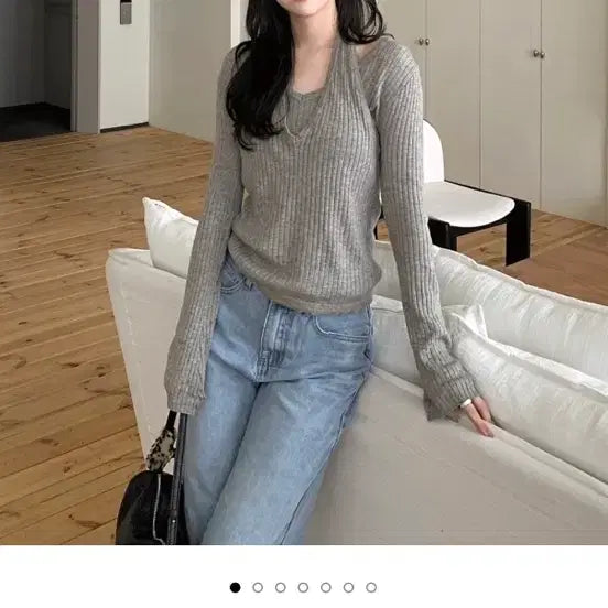 [BUNJANG] Frilly Spring V-neck Knit Top &amp; Denim Pants Set / 프릴리 봄 브이넥골지니트+데님팬츠 세트