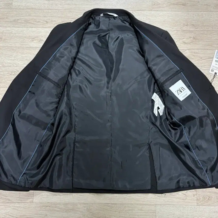 [BUNJANG] ZARA Man Black Blazer (European Size 54) / [새제품] zara man 자라 블랙 남성블레이저 유럽54 사이즈 새상품